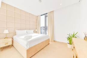 Luxury 2BR - Awesome Views - Ain Dubai