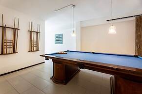 Beautiful Villa With Pool Near the Beach for Groups