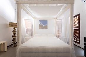 Beautiful Villa With Pool Near the Beach for Groups
