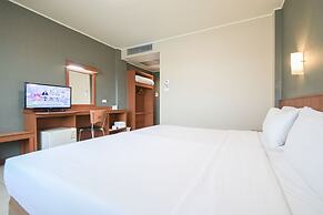 Rattana Park Hotel