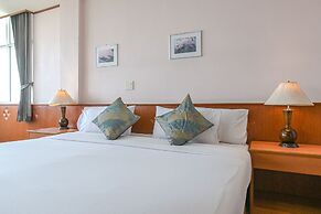 Rattana Park Hotel