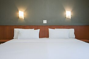 Rattana Park Hotel