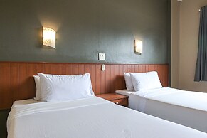 Rattana Park Hotel