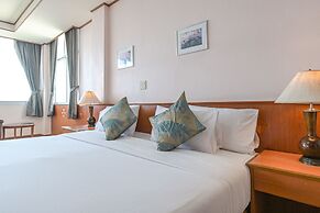 Rattana Park Hotel