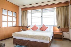Rattana Park Hotel