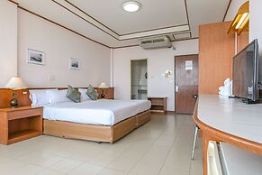 Rattana Park Hotel