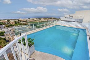Pool Penthouse