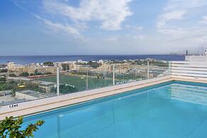 Pool Penthouse