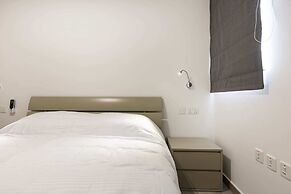 Gzira Suite 13