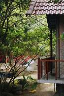 Toom Sara Forest Stay - Danang