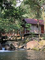 Toom Sara Forest Stay - Danang