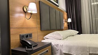 EMAY OTEL