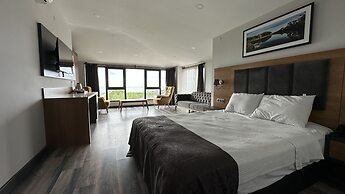 EMAY OTEL