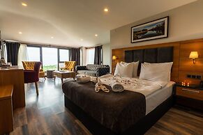 EMAY OTEL