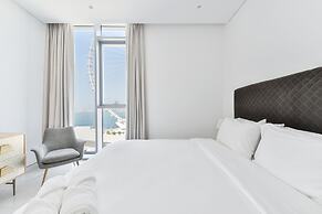 Spectacular 3BR plus 1 - DUBAI EYE view