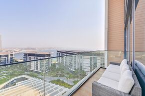 Spectacular 3BR plus 1 - DUBAI EYE view