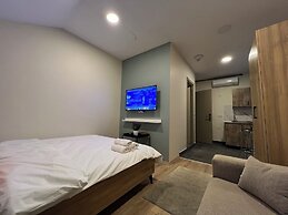 ROJ SUITE