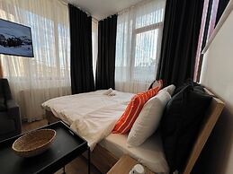ROJ SUITE