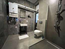 ROJ SUITE