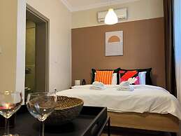 ROJ SUITE