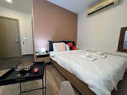 ROJ SUITE