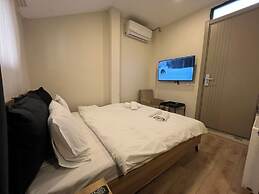 ROJ SUITE