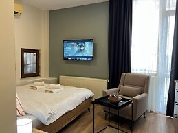 ROJ SUITE