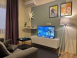 ROJ SUITE