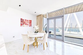 Luxury Beachfront 2BR w Stunning SeaView
