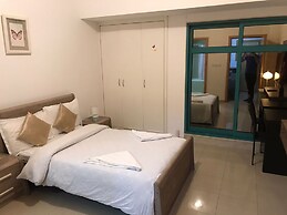 Marina Crown Hostel for Girls