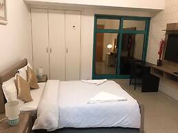 Marina Crown Hostel for Girls
