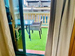 Marina Crown Hostel for Girls