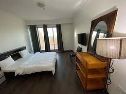 Marina Crown Hostel for Girls