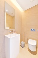 Lavish & Equipped 2 BR Facing Ain Dubai