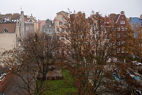 Długa 66 Attic