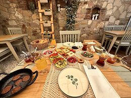 Hanole Guest House