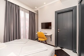 Baba's Hotel