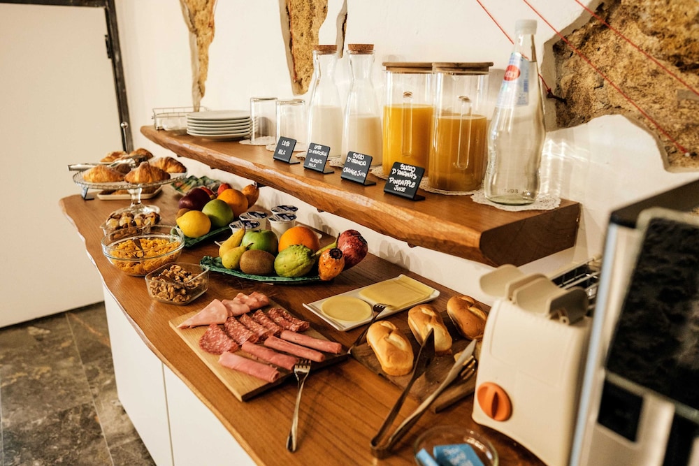 Ambrosia-Timeless Hosting