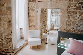 Ambrosia-Timeless Hosting