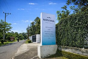 Nirvana Hotel Resort Tetebatu