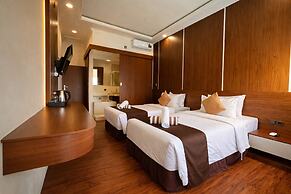 Nirvana Hotel Resort Tetebatu