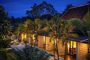 Nirvana Hotel Resort Tetebatu