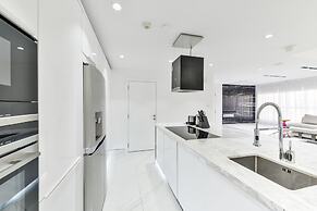 Waterfront Luxury 3plus1 BR in JBR Dubai
