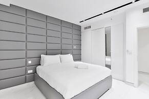 Waterfront Luxury 3plus1 BR in JBR Dubai