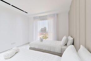 Waterfront Luxury 3plus1 BR in JBR Dubai