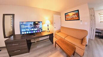 Maple Leaf Inn & Suites