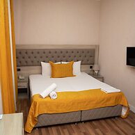 Empire Hotel