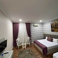 Empire Hotel