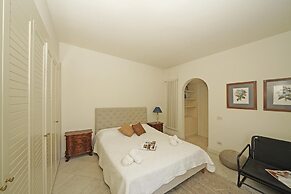Villa San Carlo in Ro
