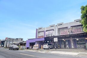 Hotel O Superstar Kost Dan Homestay